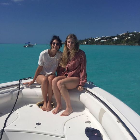 Meet your Posher, Alicia - Picture 1 of 1